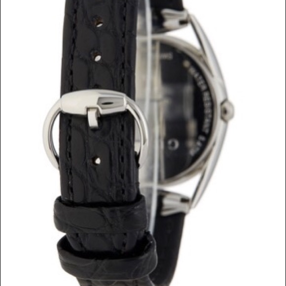 Gucci Watch Brand new with Diamonds - Picture 3 of 8